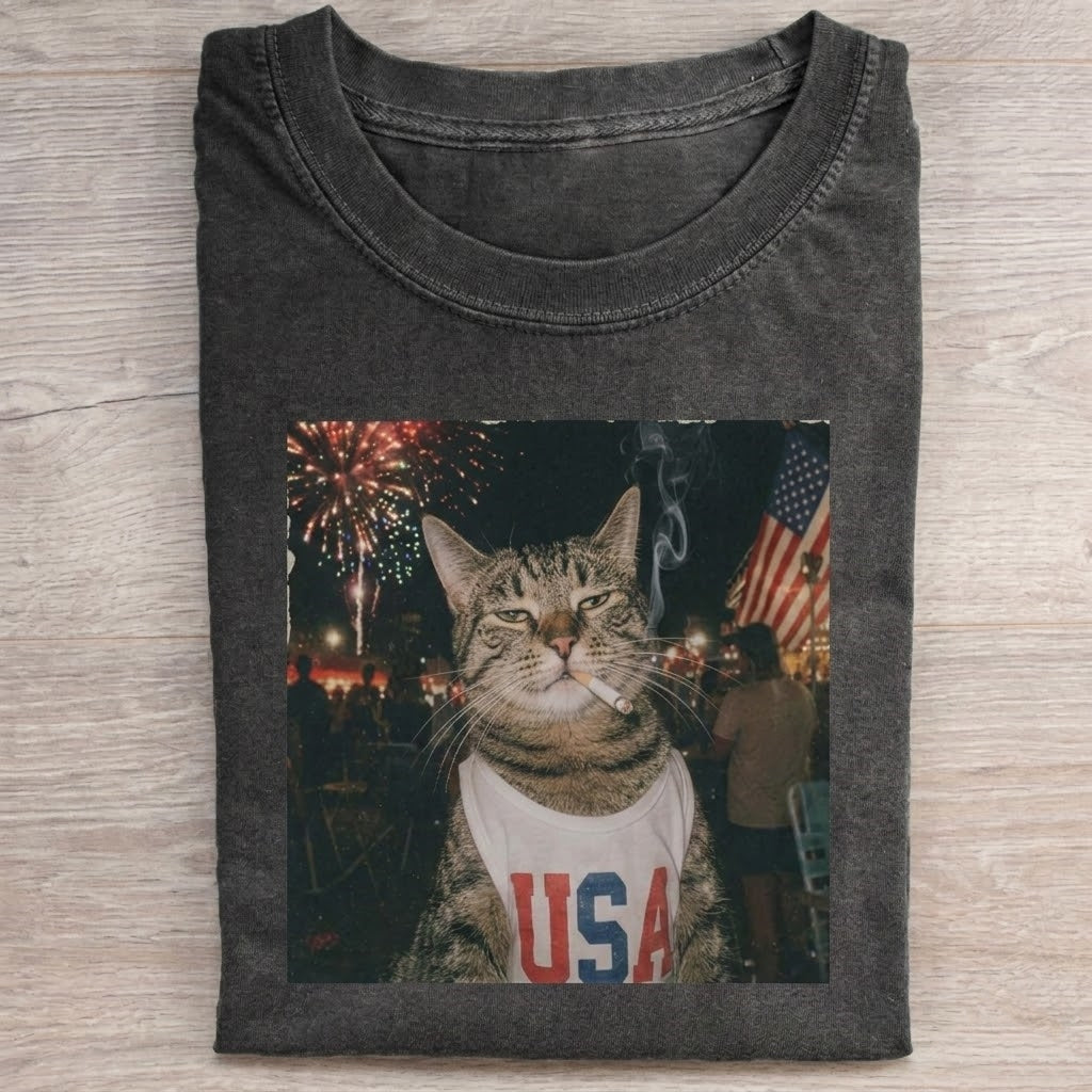 Funny Patriotic Smoking Cat T-shirt